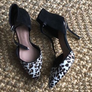 Enzo Angiolini Leopard Print Pumps
